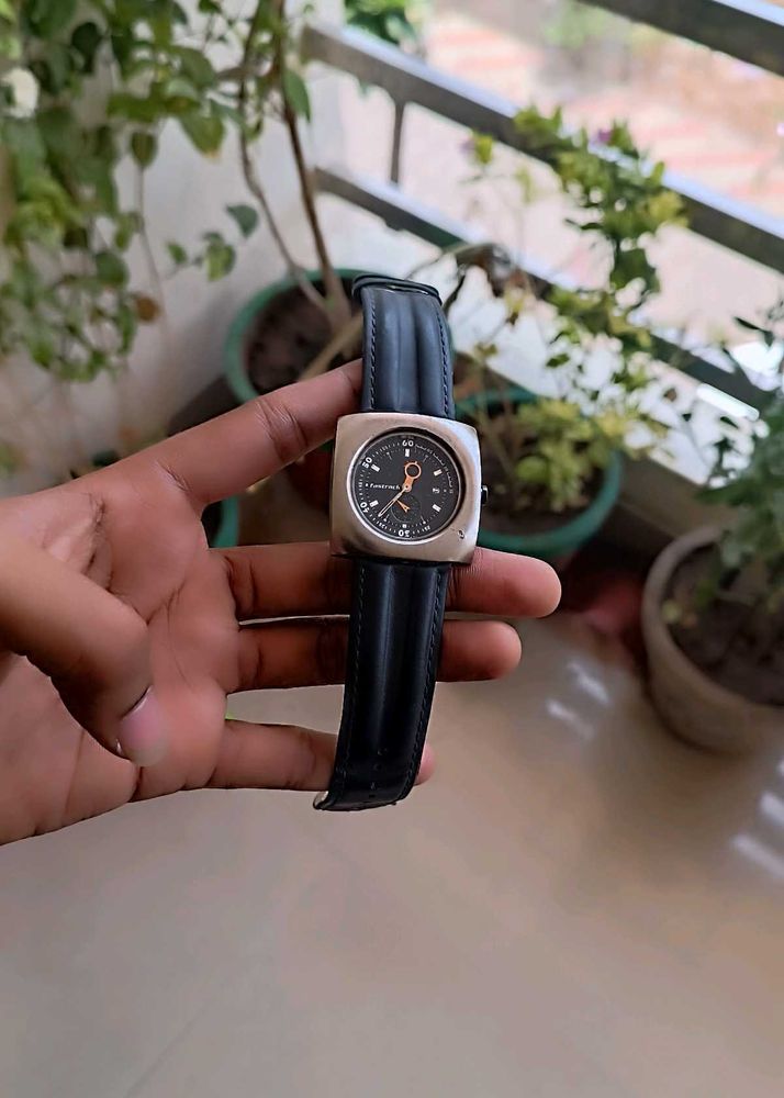 Unique Fastrack Square Watch