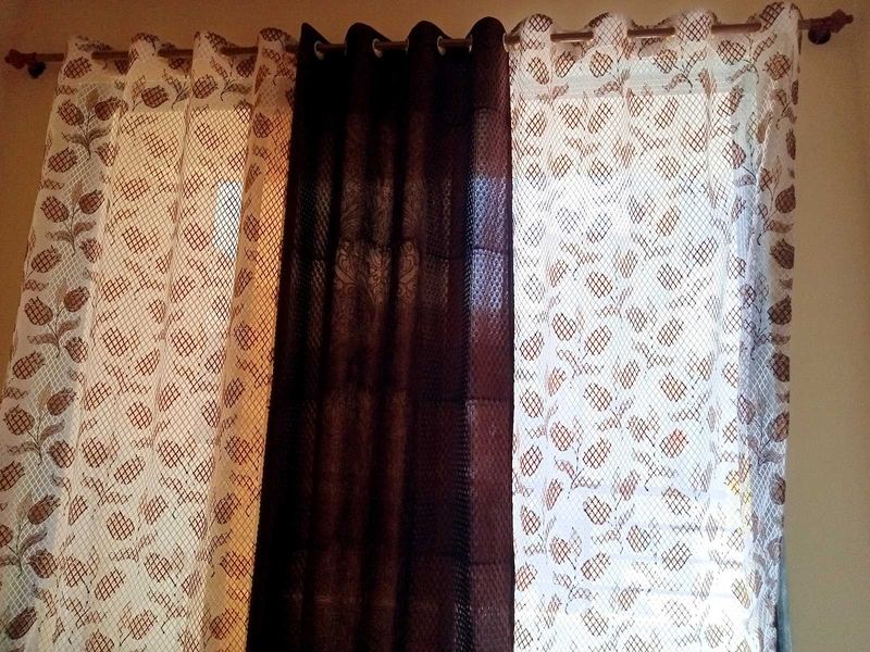 3 Curtains