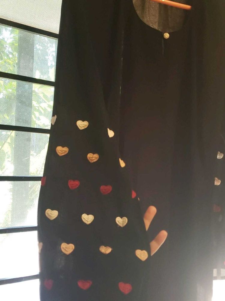 Heart Patterned abaya