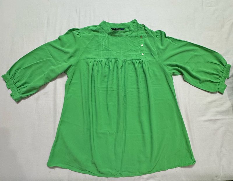 Rare Green Blouse