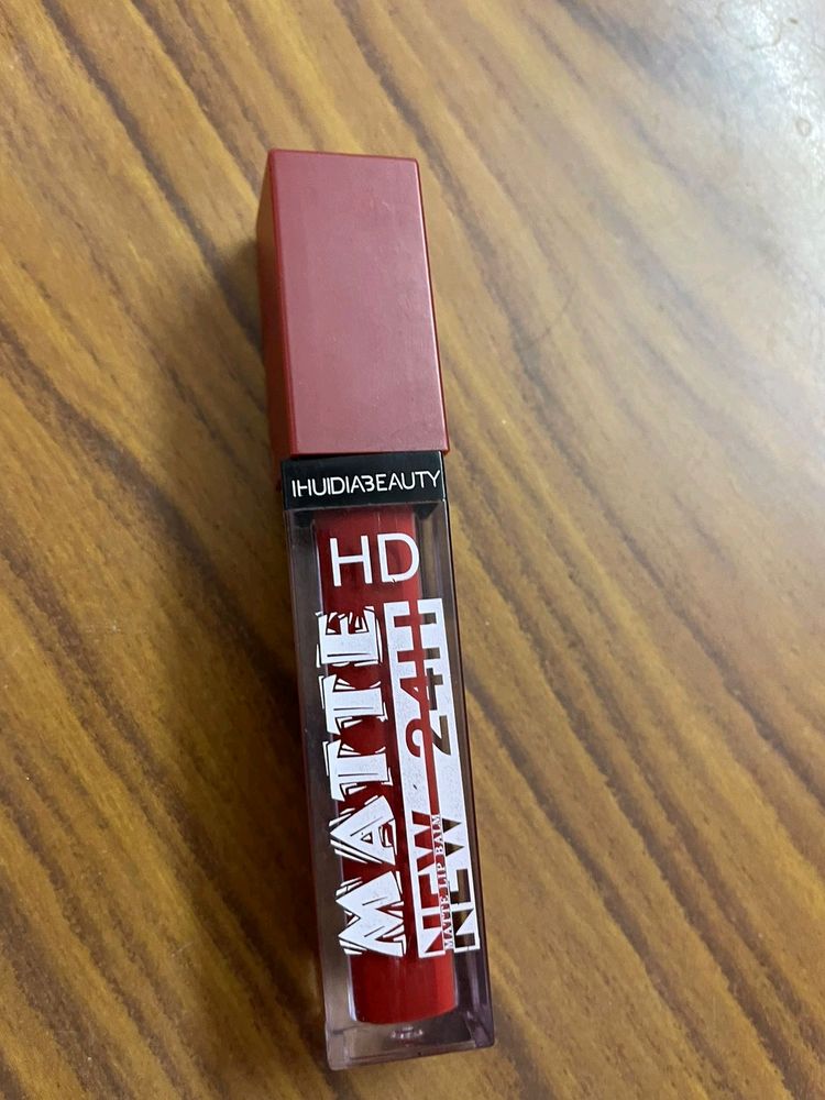 Huda Beauty Lipstick