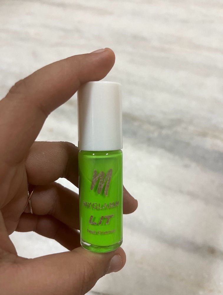 It’s A Elegant Shade Nail Polish