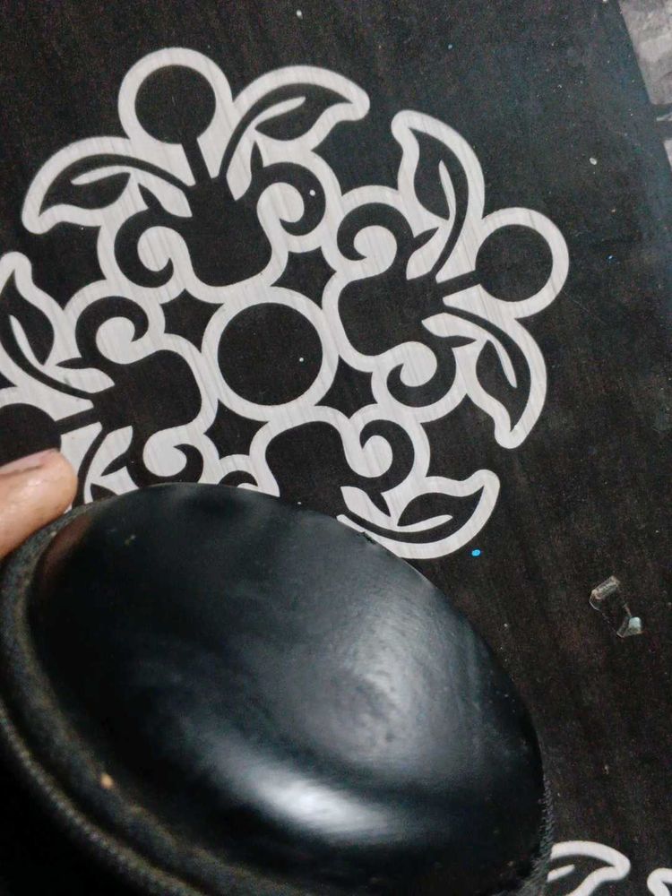 Leather Zipper Headphone Case ( Black )