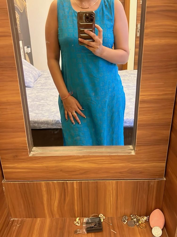 Blue Kurta With Skin Pants