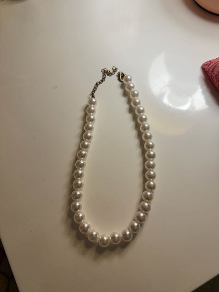 Pearl Beaded Necklace