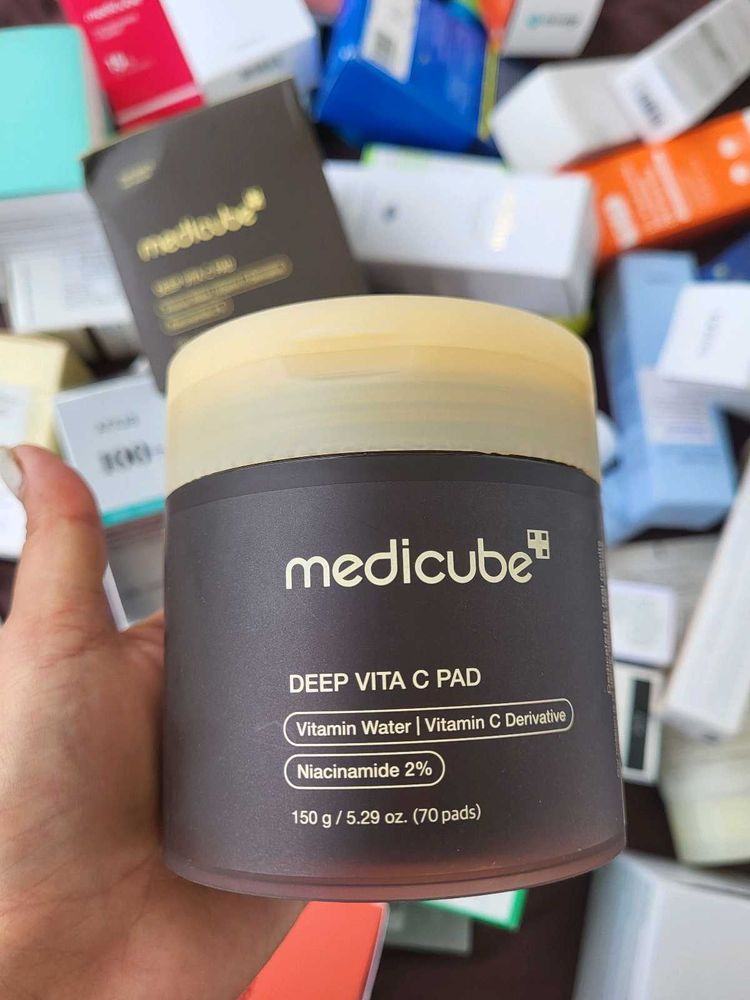 Medicube Deep Glow Vitamin C Toner Pads