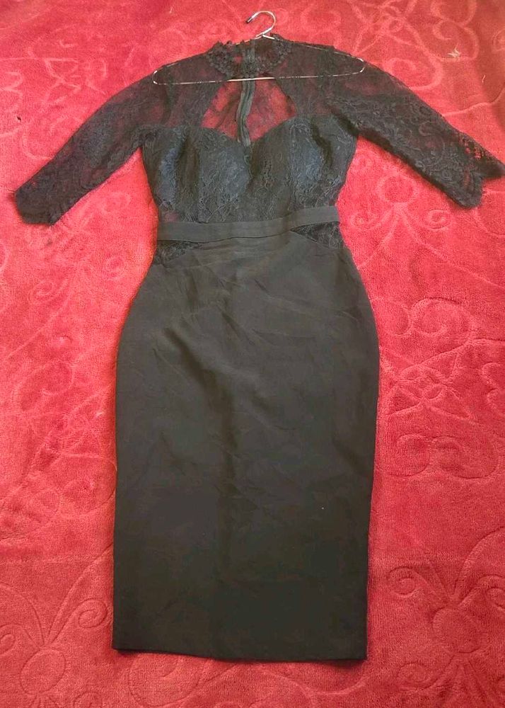 Elegant Black Lace Bodycon Dress🖤✨.