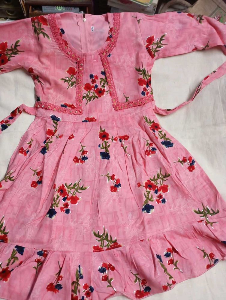 Pink Floral Kurti with Leggings