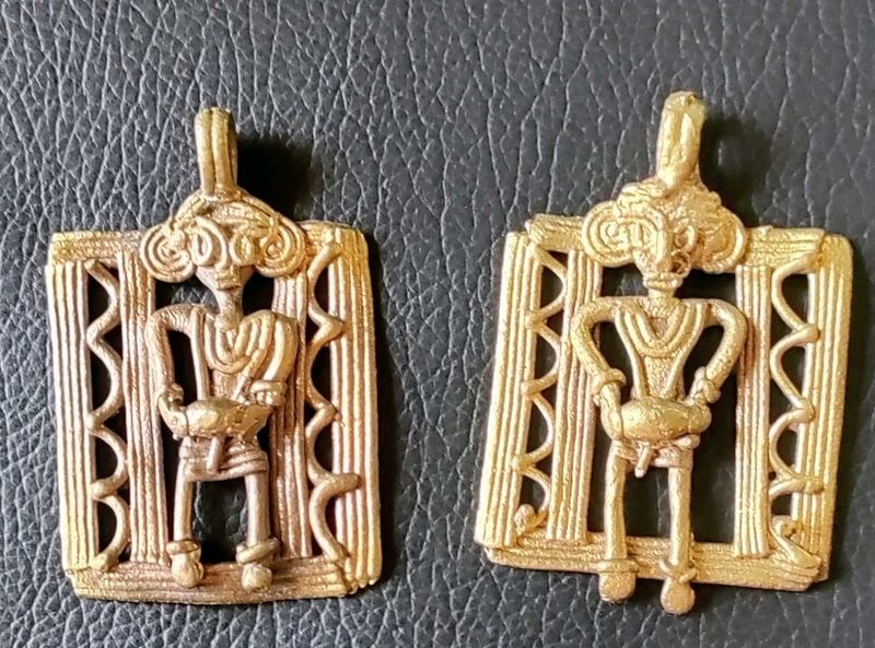 Shantiniketan &#39;s Tribal  Dokra Pendants