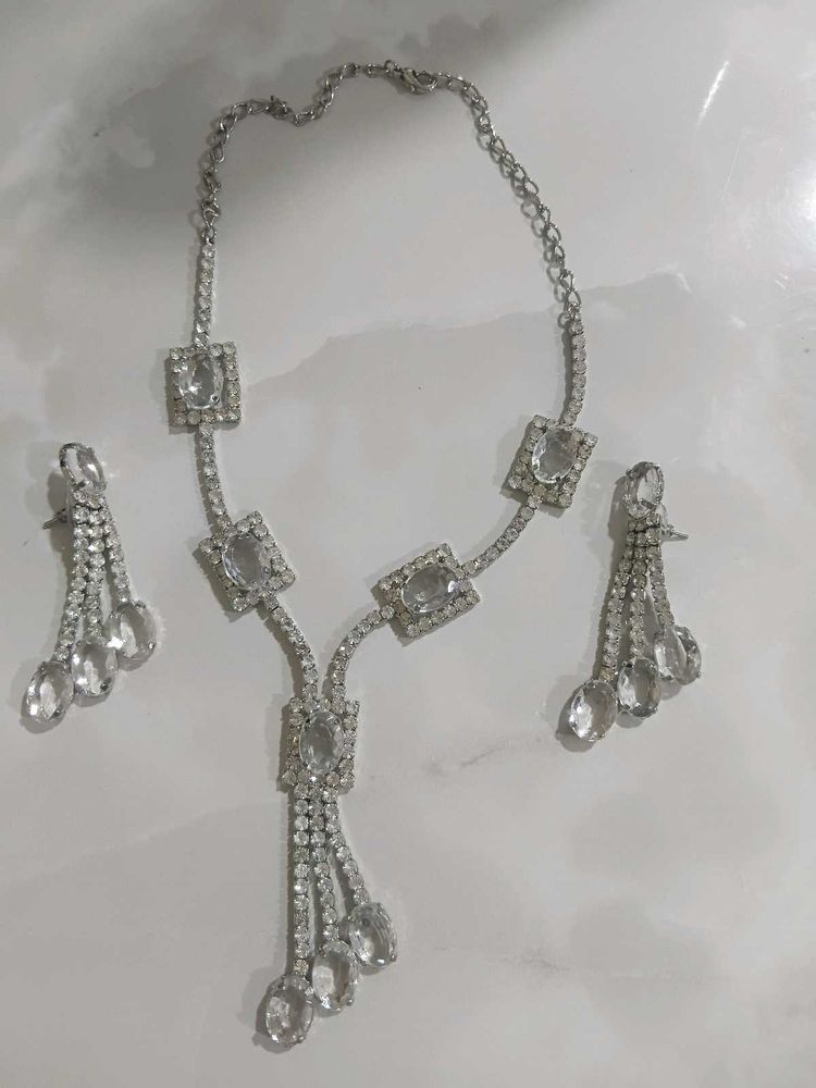 Vintage Rhinestone Necklace &amp; Earring Set