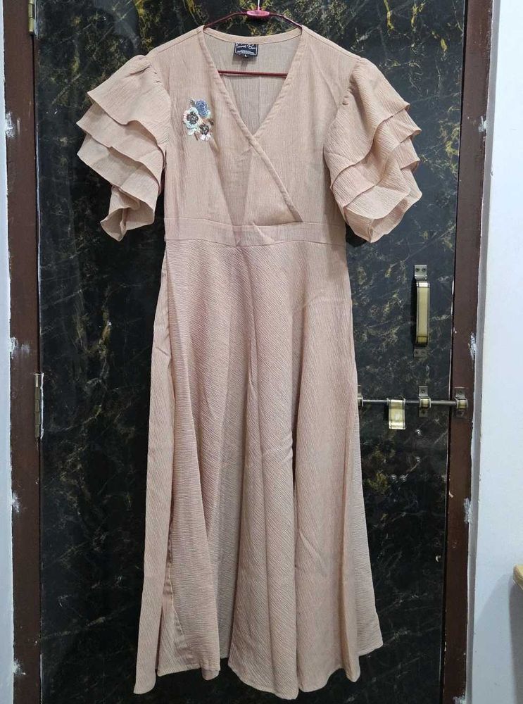 Ruffled Sleevs Fit And Flare Dress