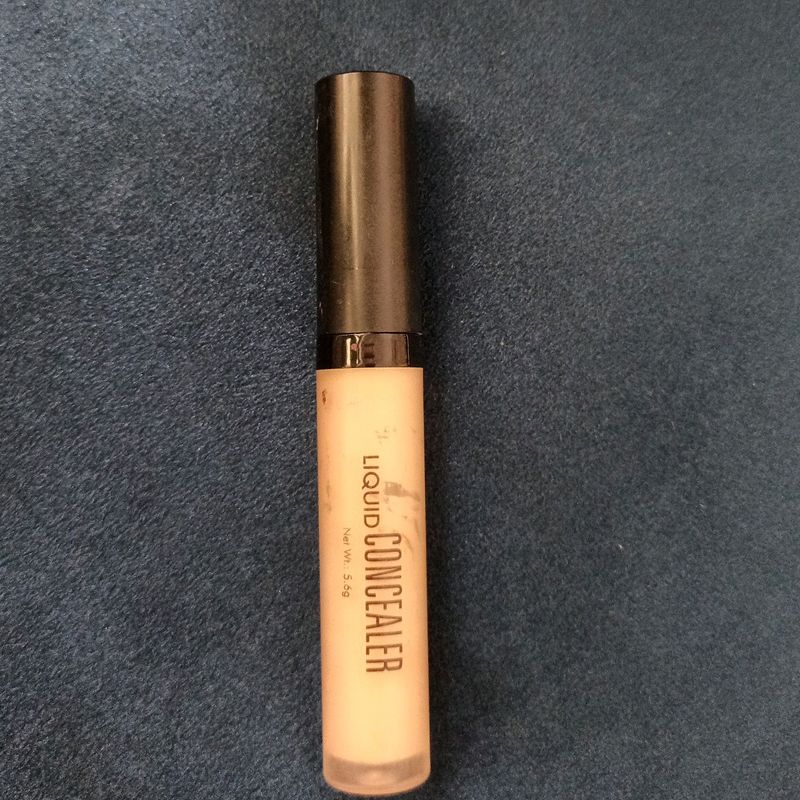 SWISS BEAUTY Liquid Concealer - Light Moyen 03