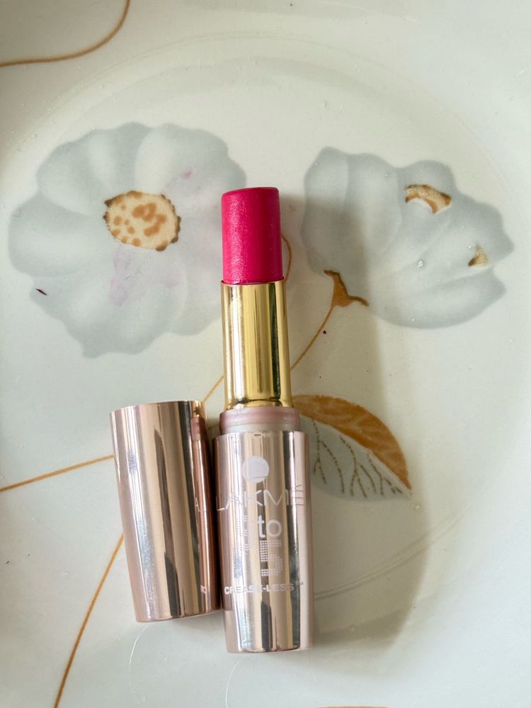 🆕 Lakme 9to5 Lipstick