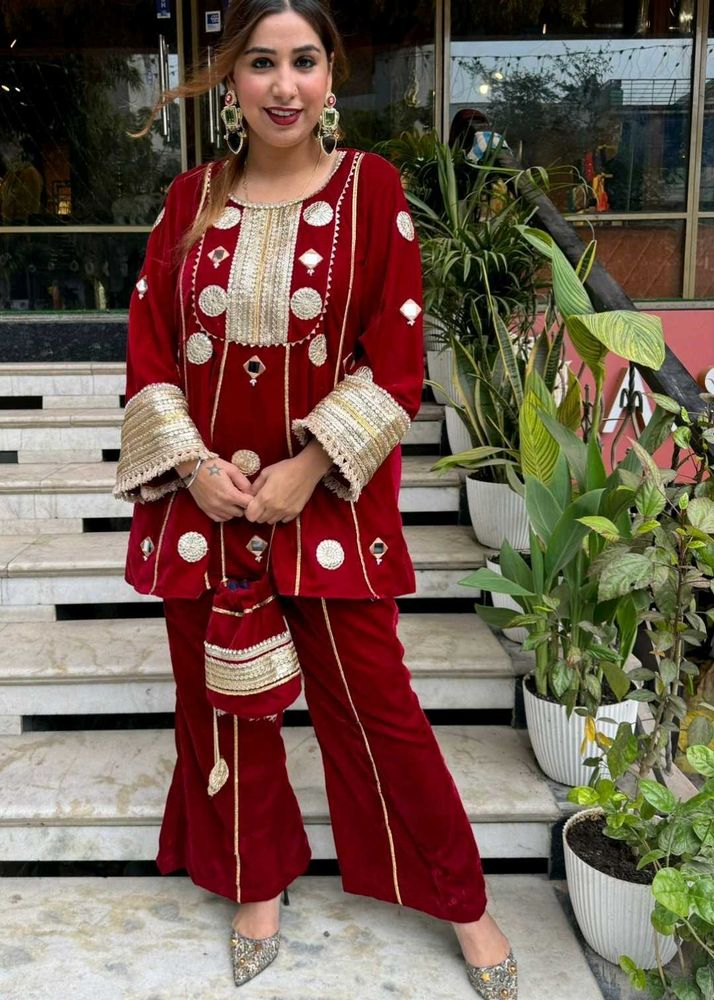 New Standard Bollywood Stayle Beautiful Cord Set f