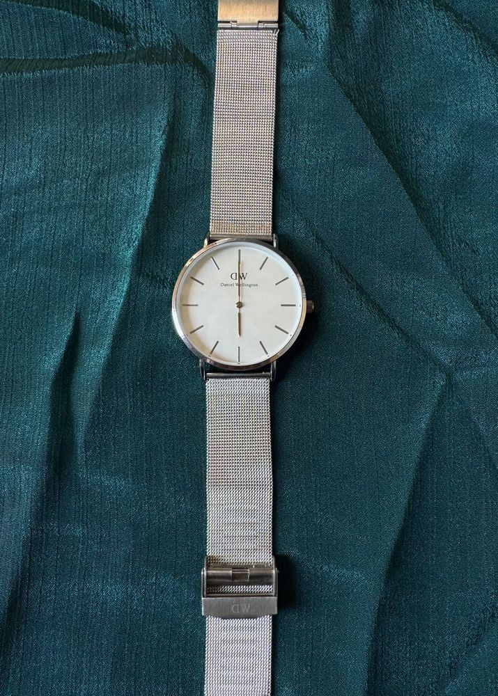 Unisex Dw Silver Belt Watch