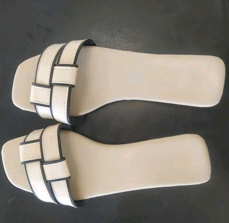 Chic Creamy White Slides
