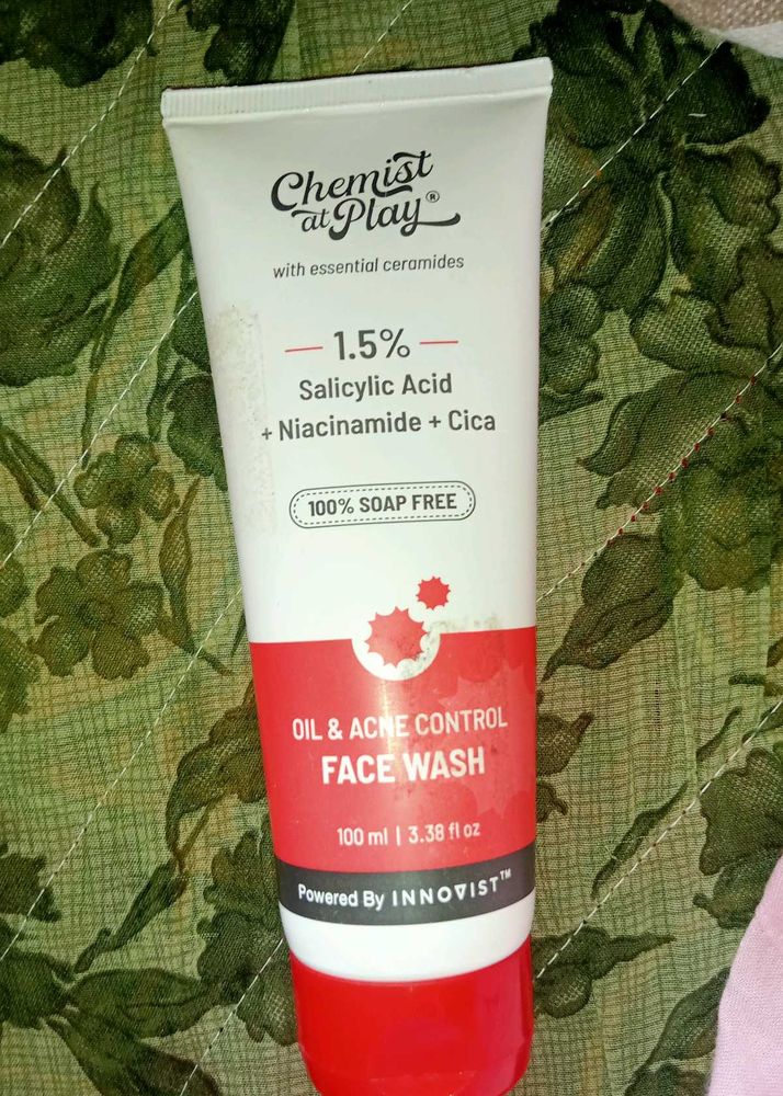 Chemist At Play With Essential Ceramides