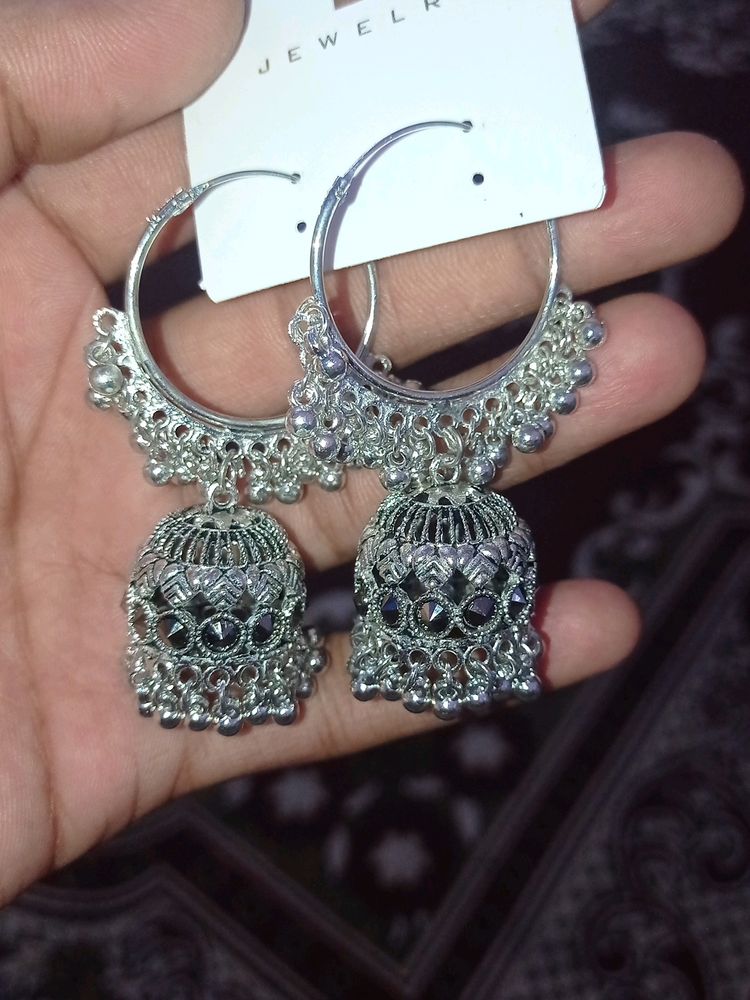 Beautiful Earrings In Silver Colour 😍