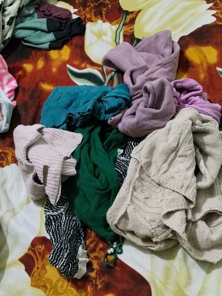 Assorted Women&#39;s Tops