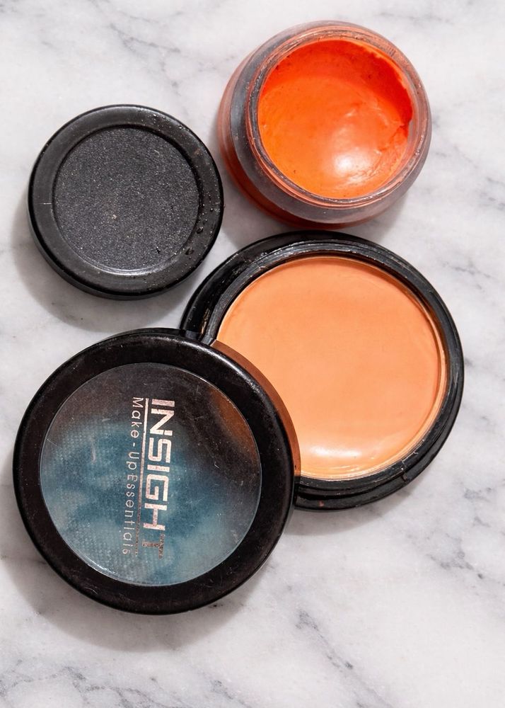 INSIGHT. Makeup Essentials