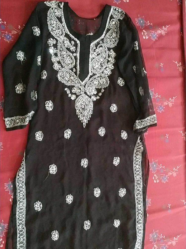 Elegant Black Embroidered Kurti