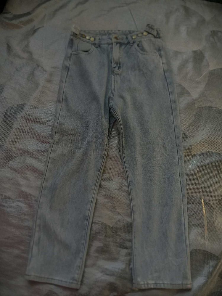Light Wash Denim Jeans