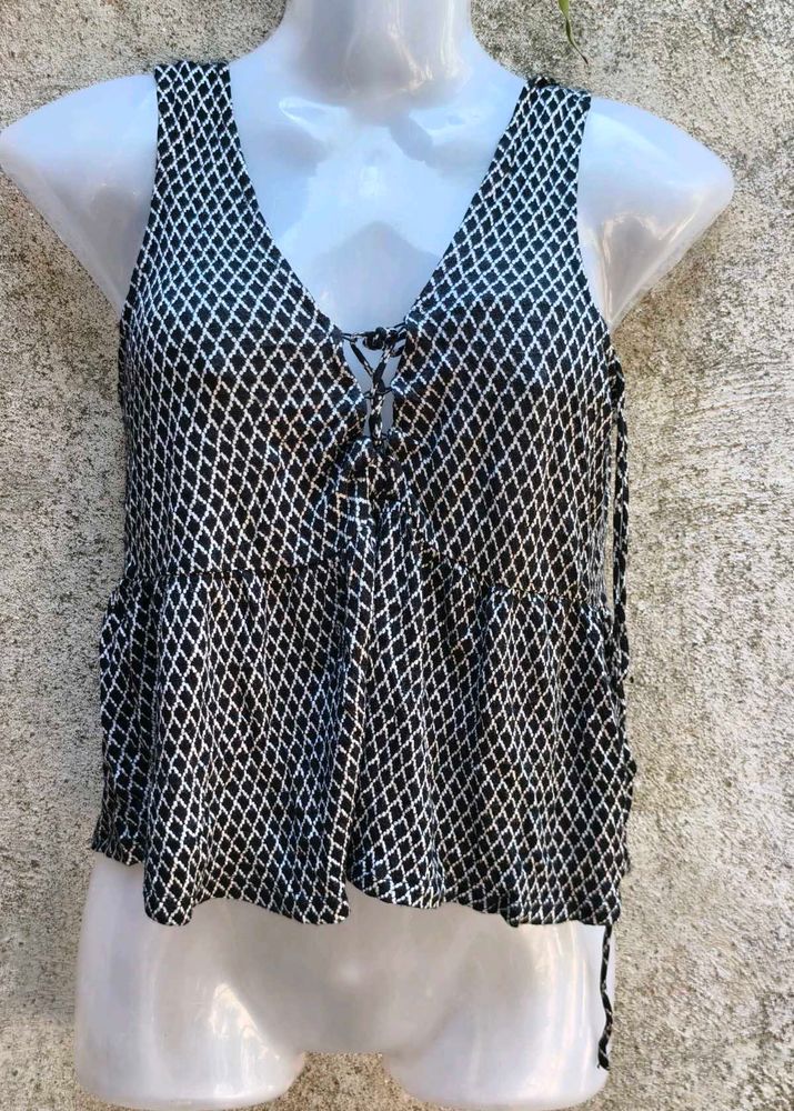 CUTE SQUARE PRINT TOP