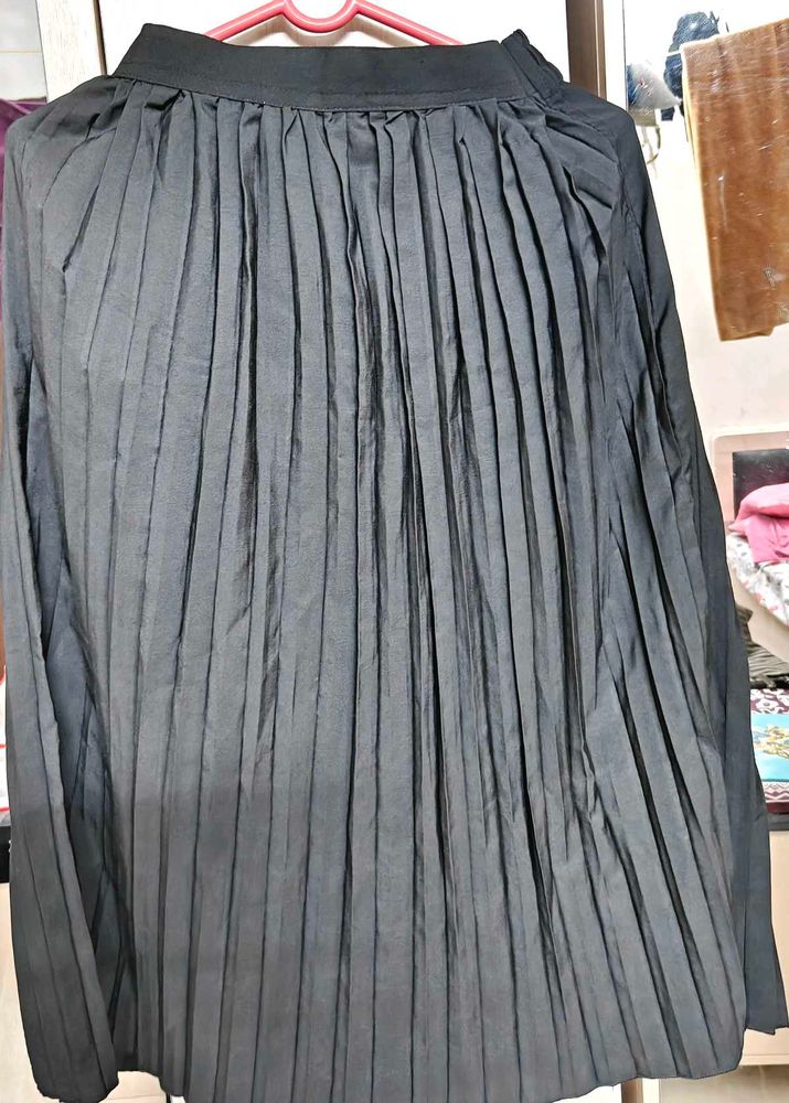 Pleated Black Skirt
