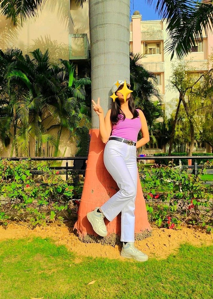 White Mid Waisted Straight Fit Jeans ❣️