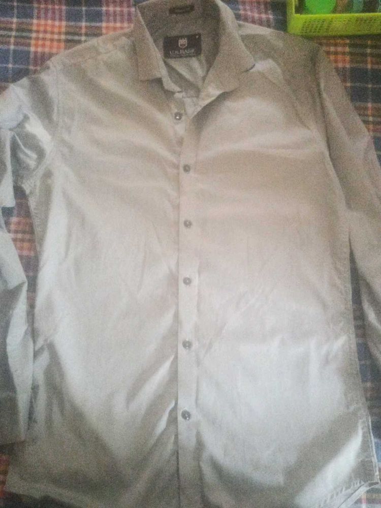 Men&#39;s Casual Shirt