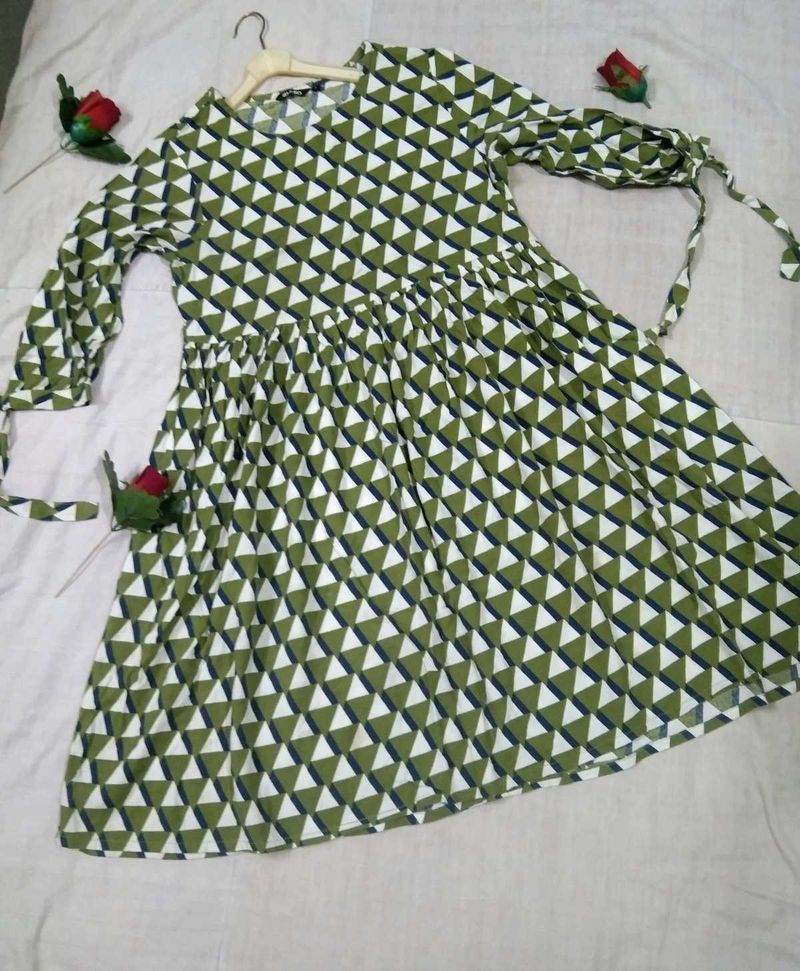 Trendy Beautiful frock Pattern Kurti