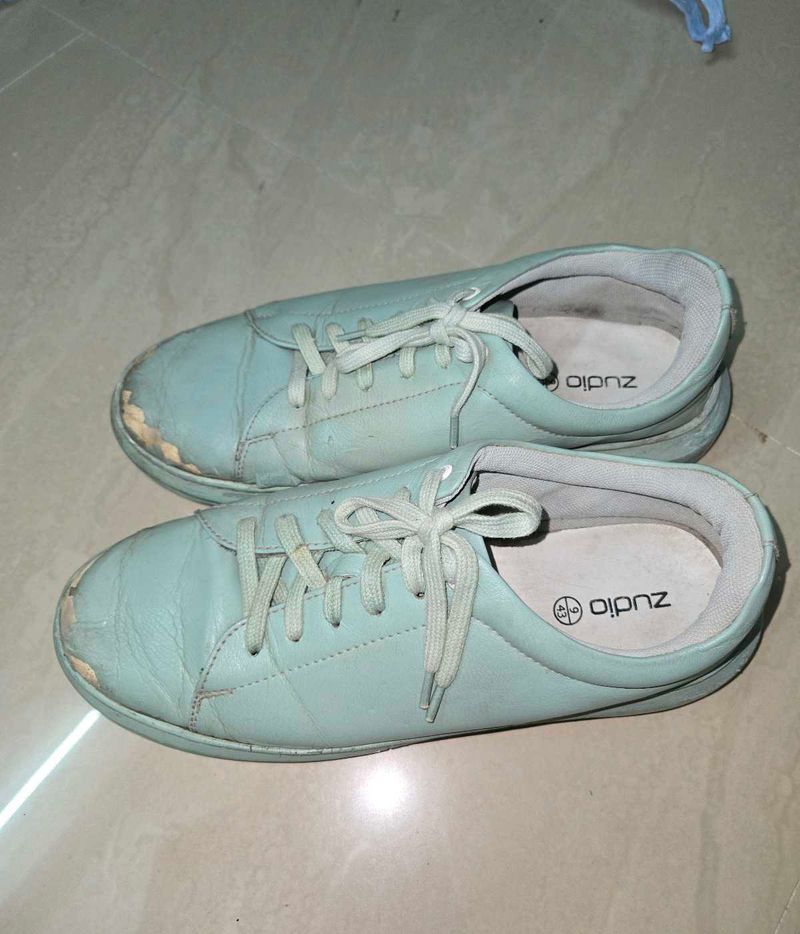 Zudio Sneakers