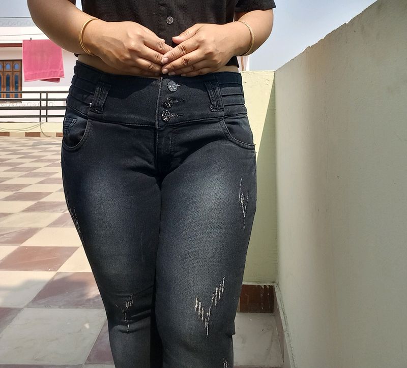 ✅️NEW PRODUCTSuper Stretchable HIGH WAIST Jeans