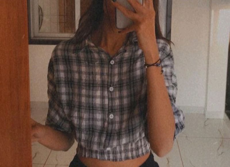 Combo Of Cream Jeans And Black White Checks Shirt