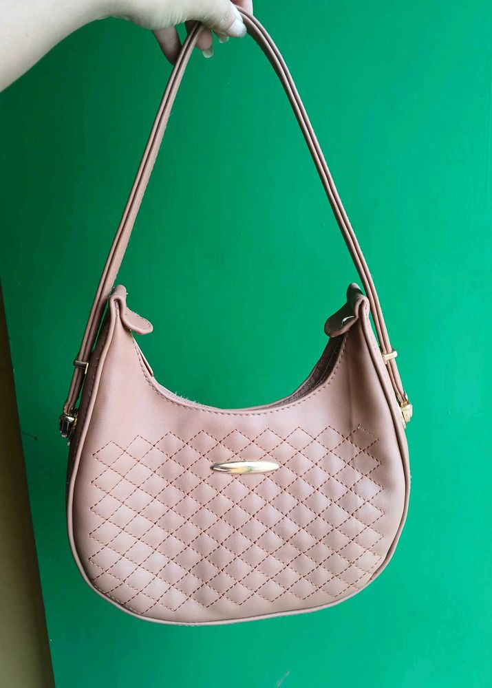 Classy Handbag 👜