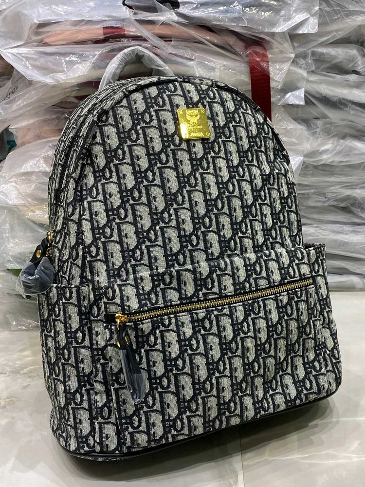 IMPORTED BAGPACK PREMIUM QUALITY @SALE