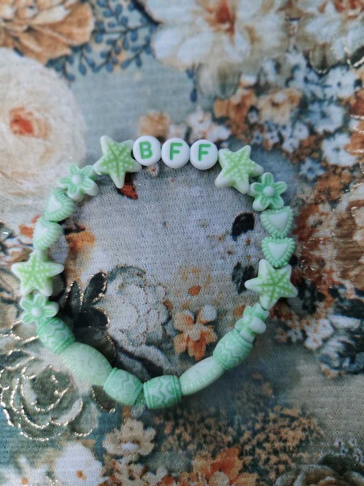 BFF Beaded Bracelet 💚