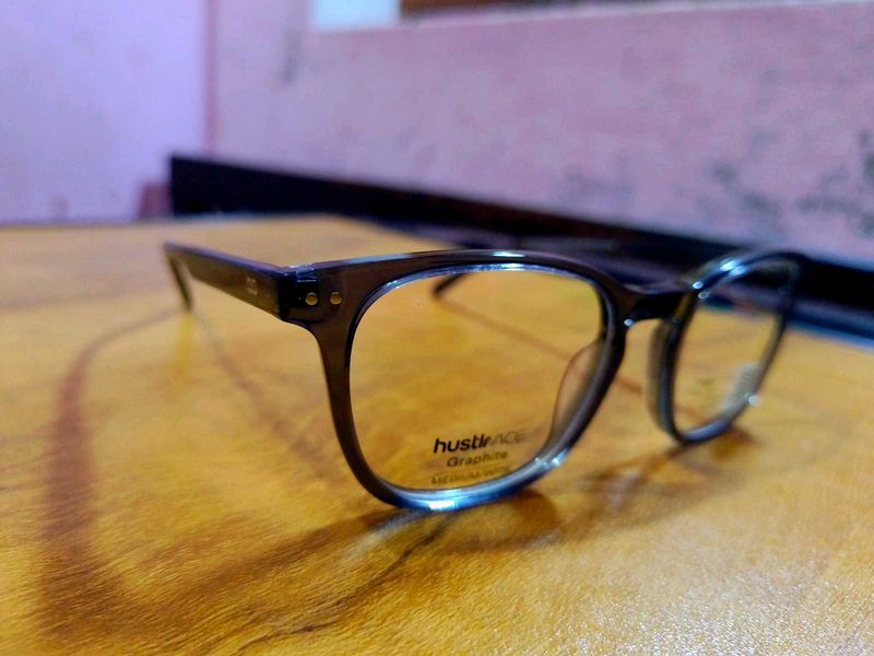 Hustlr ACE - Graphite Lenskart Frame