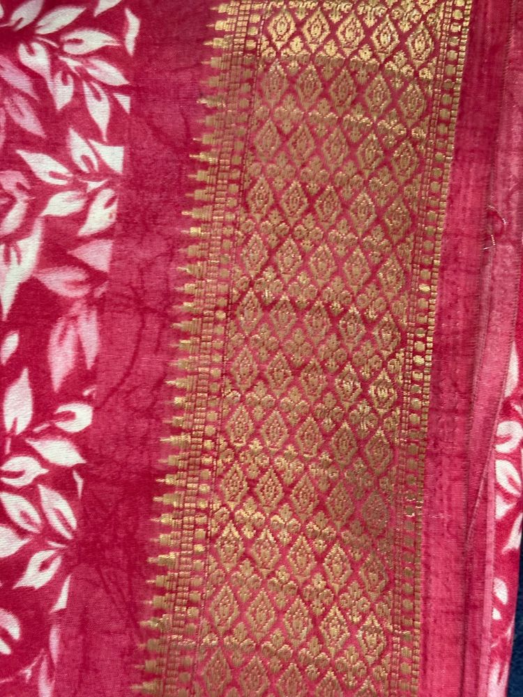 Elegant Pink saree with blouse,