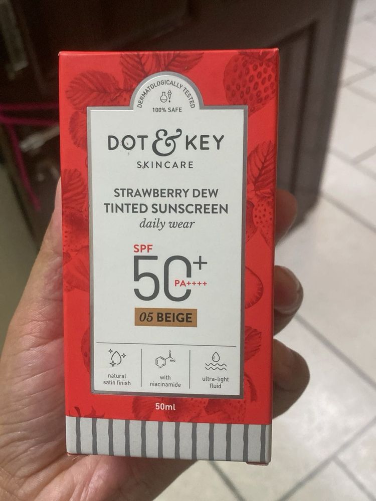 Dot &amp; Key Sunscreen SPF 50