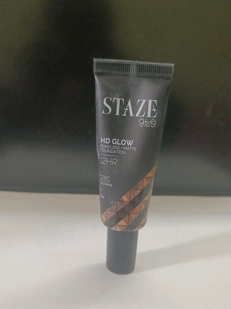 Staze 9to9 HD Glow Foundation