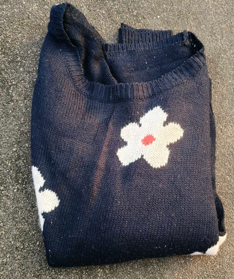 Floral Sweater 🌷🛍️