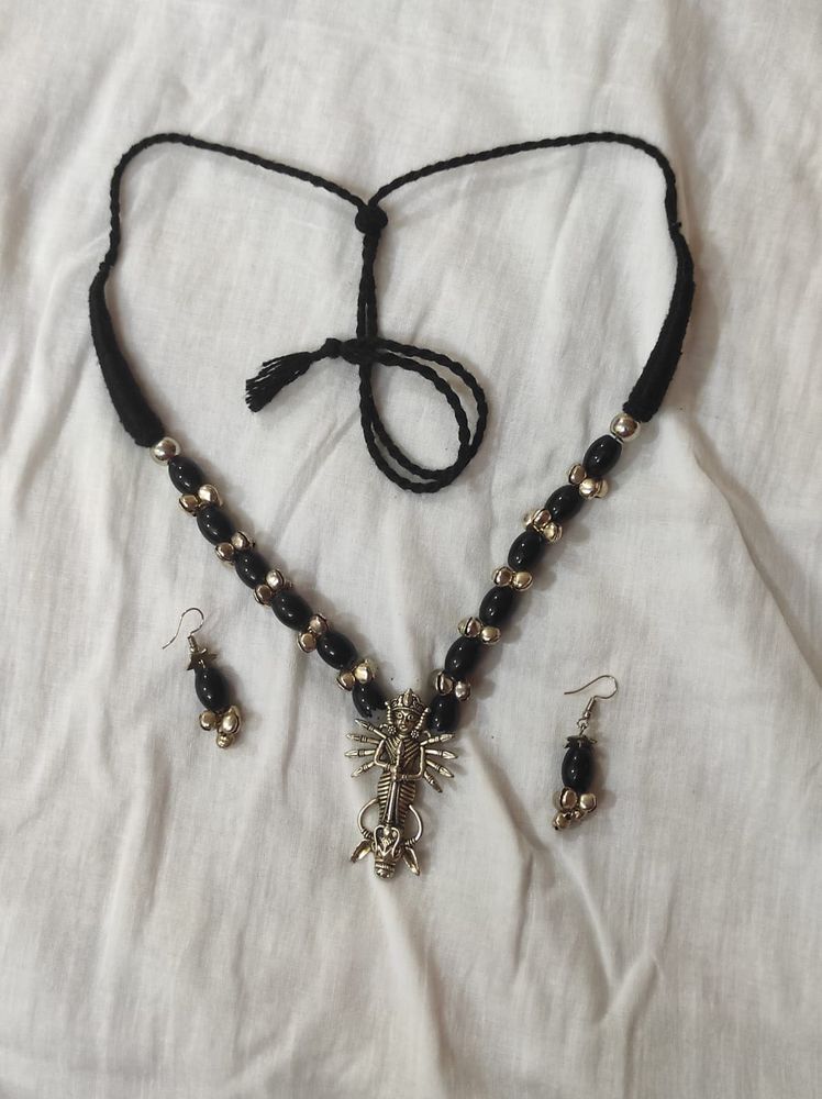 Necklace &amp; Earring Set