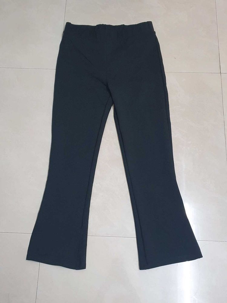 Black Cropped Flared Leggings