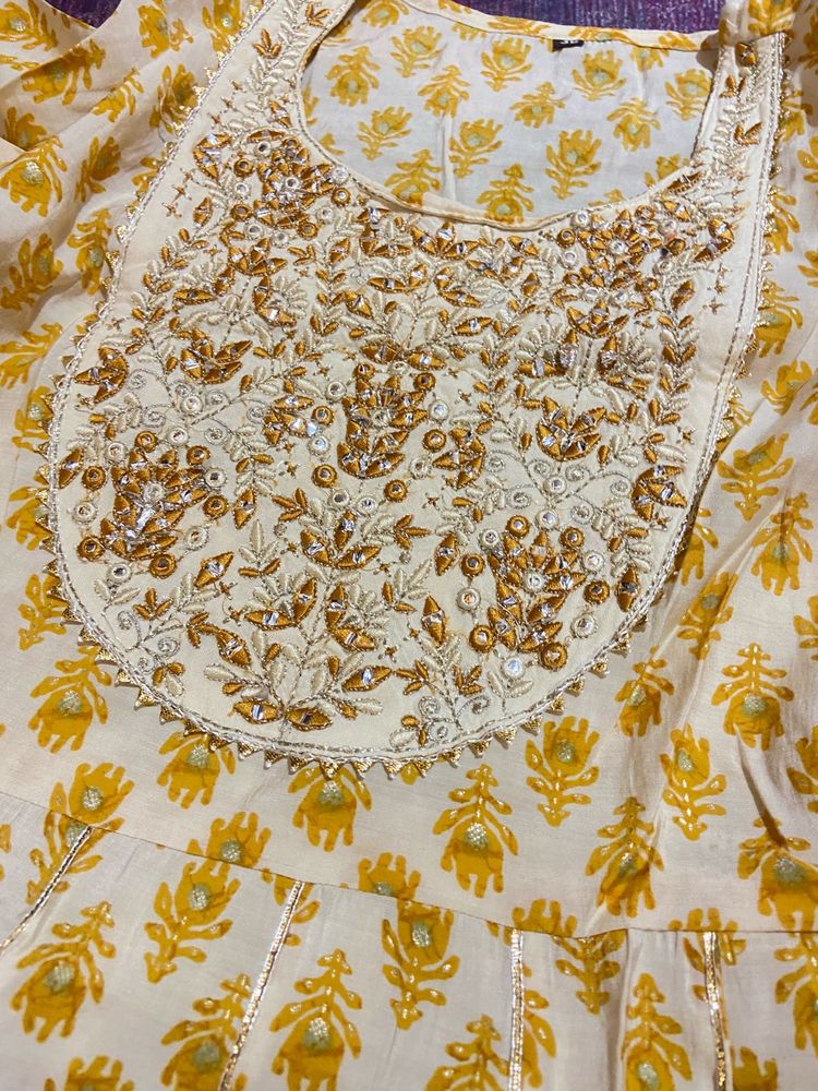 kurta with dupatta and sharara