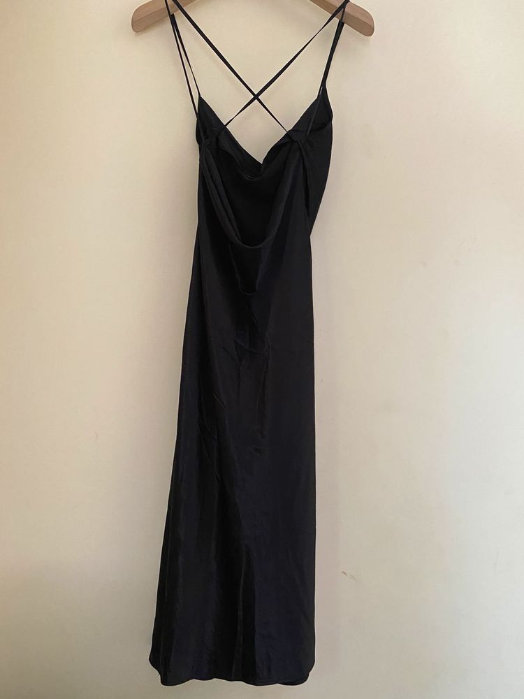 ✨ H&amp;M Black Satin Slip Dress ✨