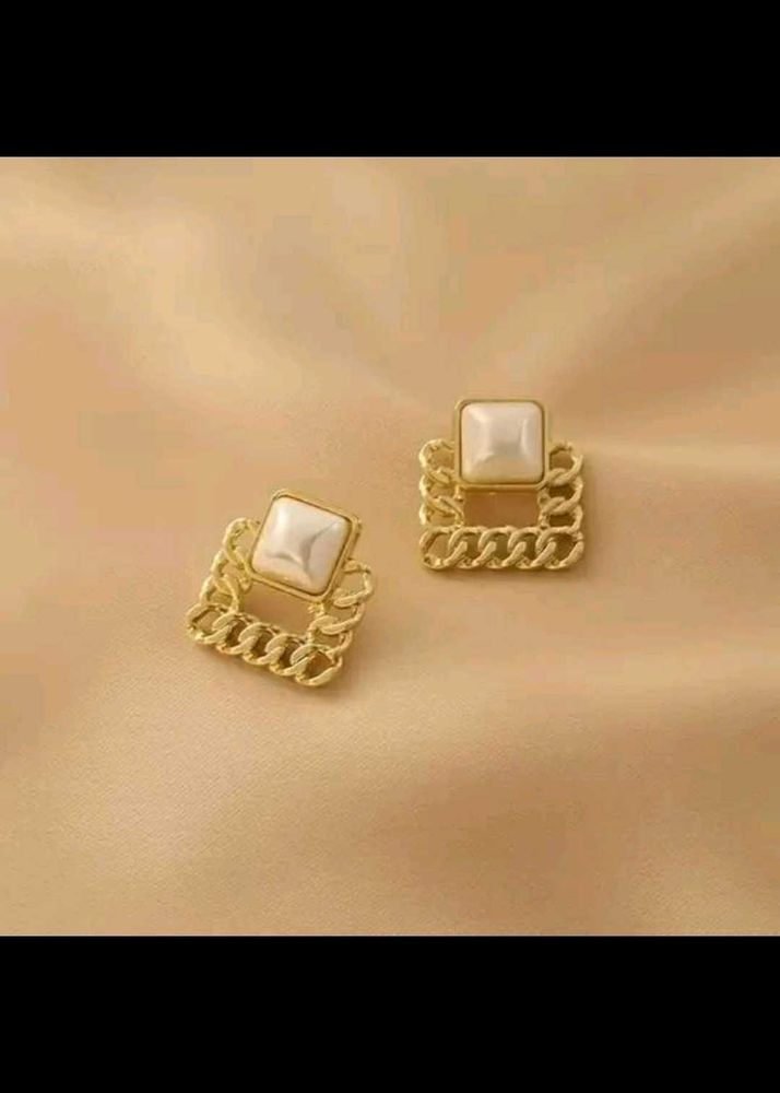 Elegant Pearl Earrings