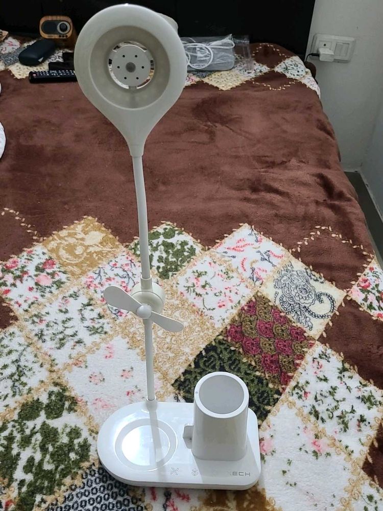 Modern LED Desk Lamp Grow Station