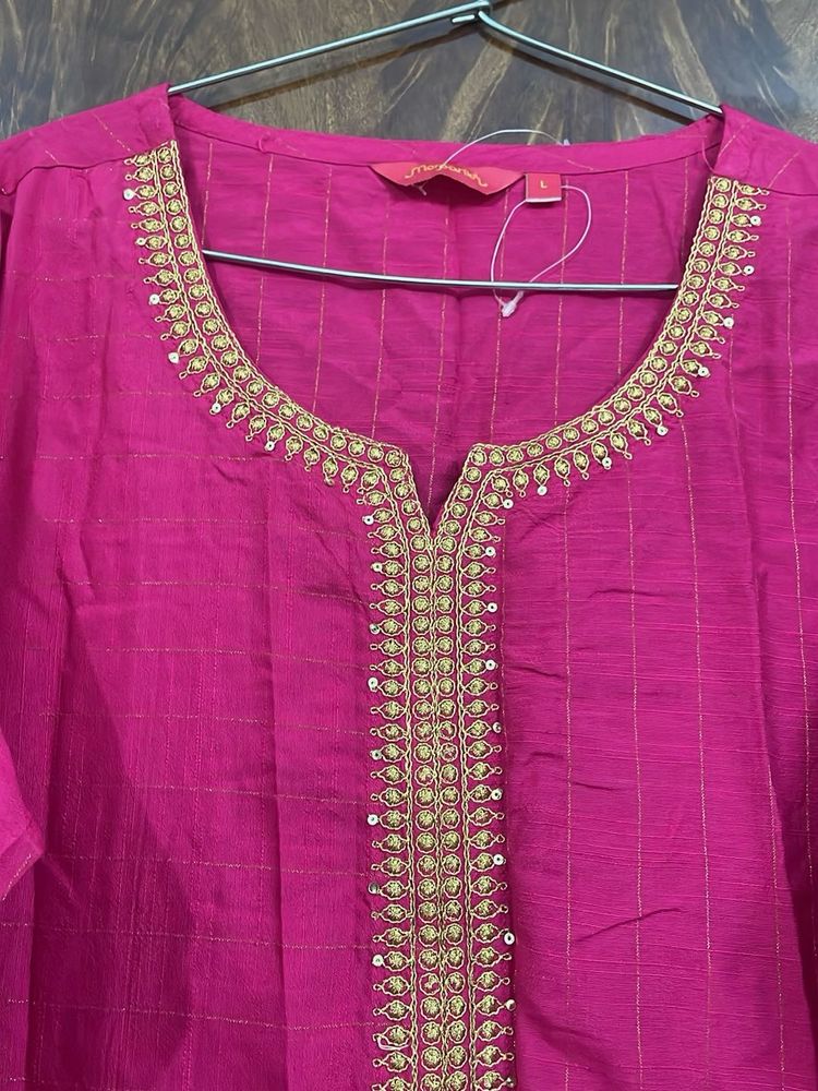 Magenta Embellished Kurti - Size L