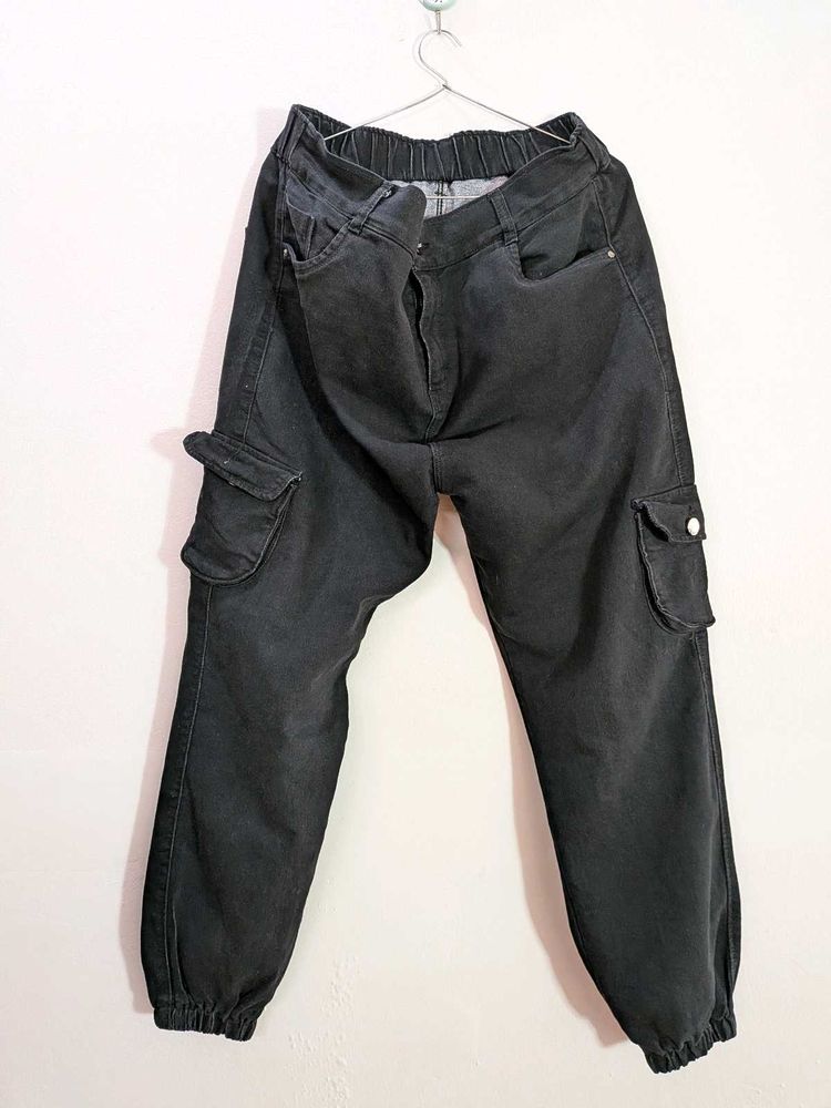 Black Cargo Joggers (Unisex)